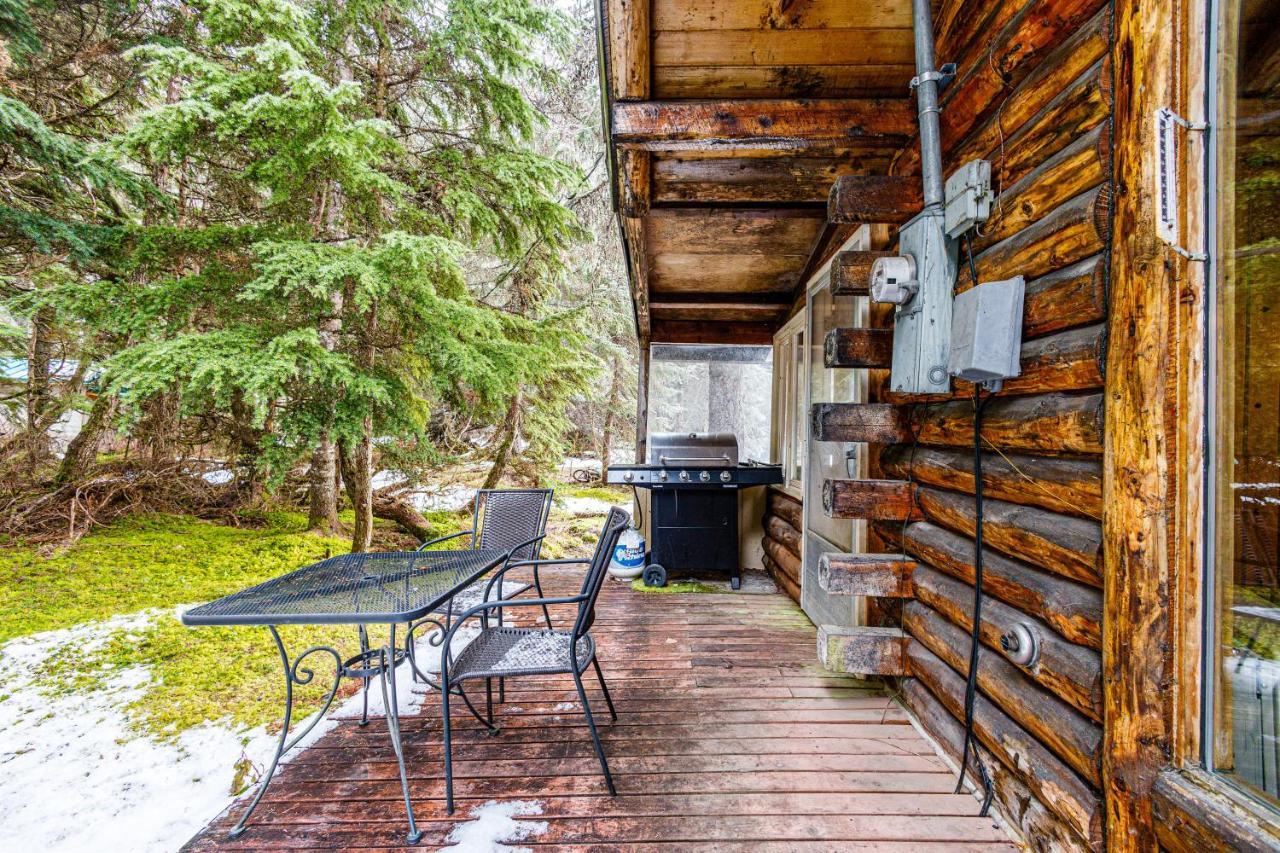 Alpine Meadows Log Cabin Girdwood Kültér fotó